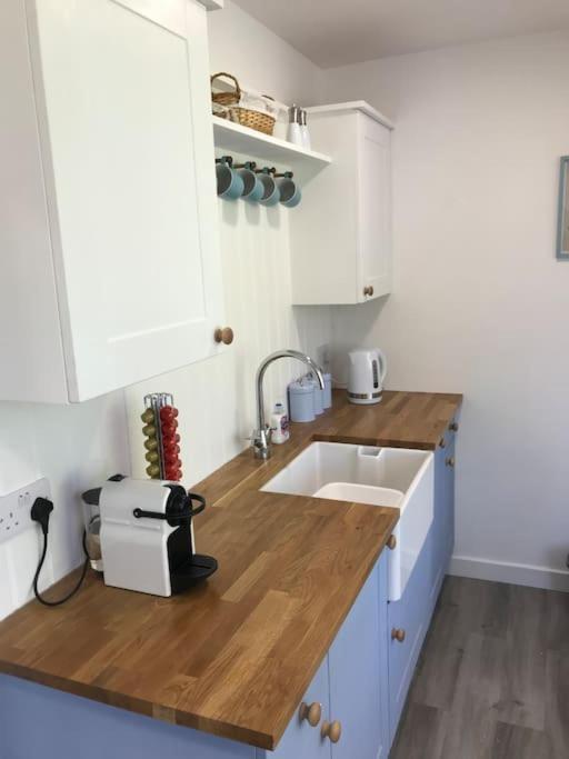 Vila Perfect 4 Cpls & Families . Close To Everything Pentraeth Exteriér fotografie