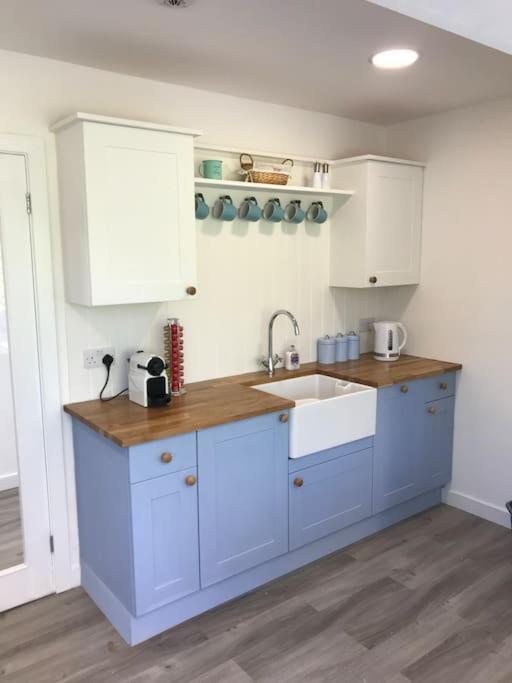 Vila Perfect 4 Cpls & Families . Close To Everything Pentraeth Exteriér fotografie