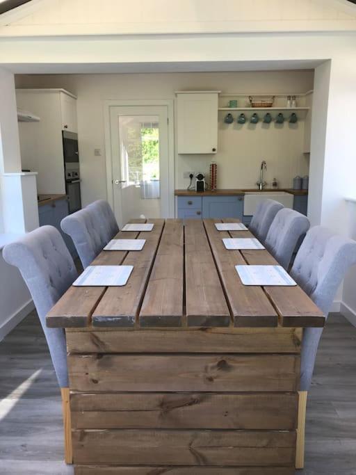 Vila Perfect 4 Cpls & Families . Close To Everything Pentraeth Exteriér fotografie
